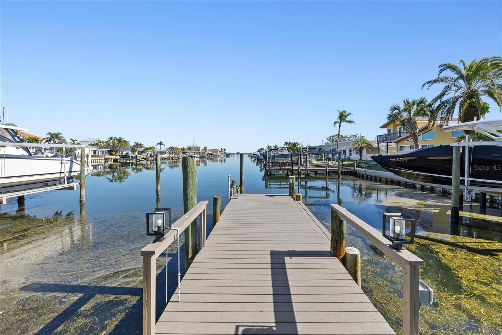 475 ISLAND WAY, CLEARWATER, FL, 33767