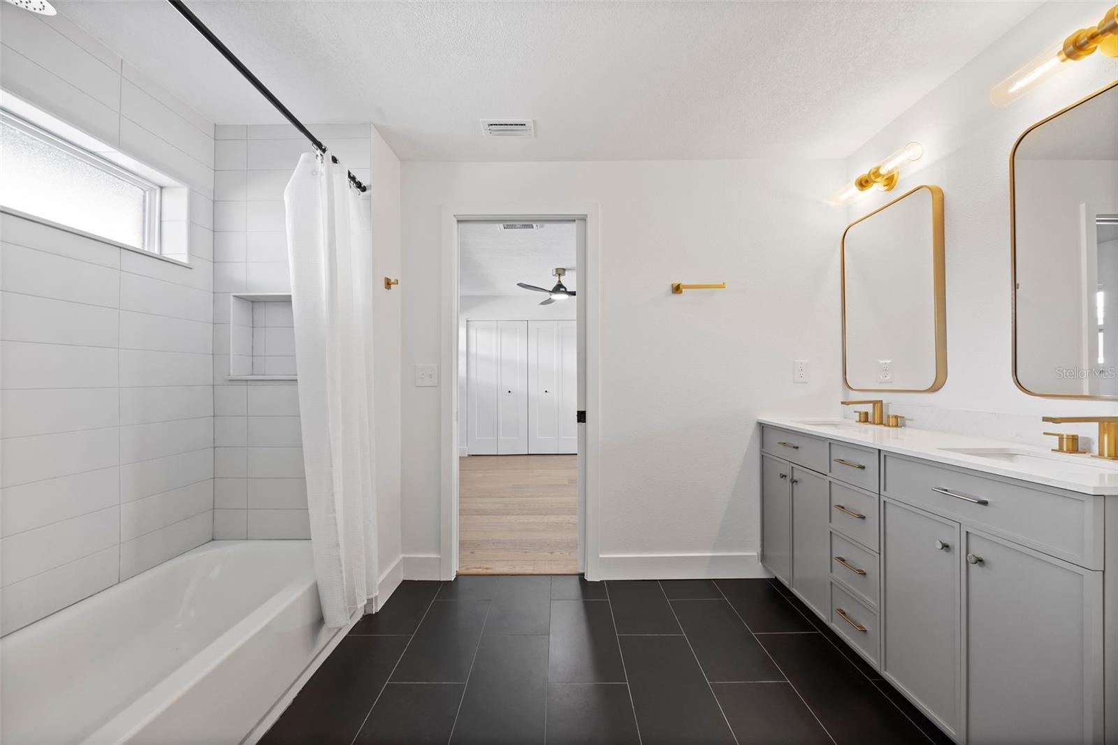 475 ISLAND WAY, CLEARWATER, FL, 33767