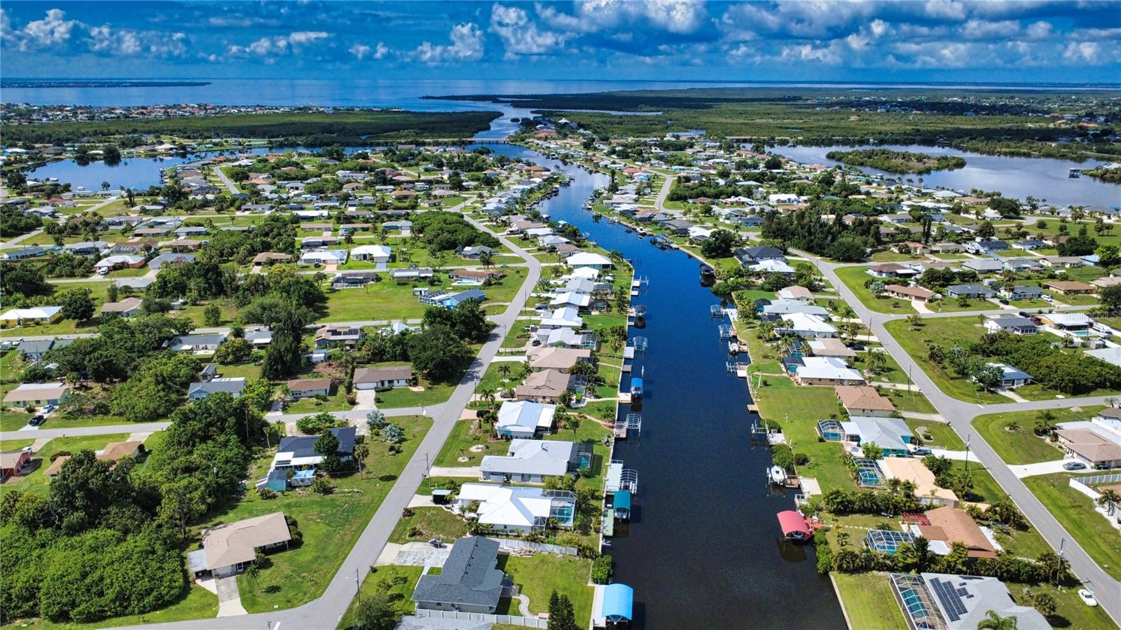 457 W TARPON BLVD NW, PORT CHARLOTTE, FL, 33952