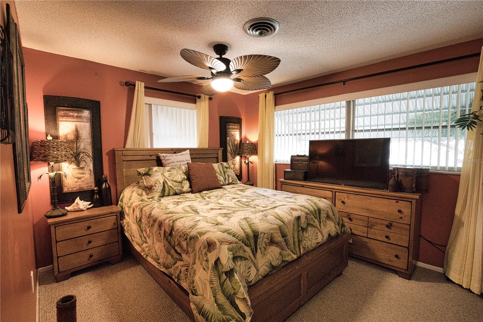 457 W TARPON BLVD NW, PORT CHARLOTTE, FL, 33952