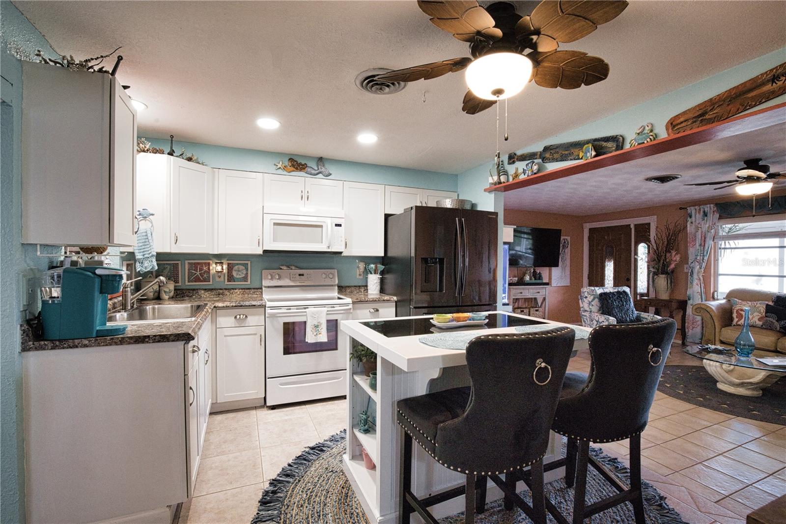 457 W TARPON BLVD NW, PORT CHARLOTTE, FL, 33952