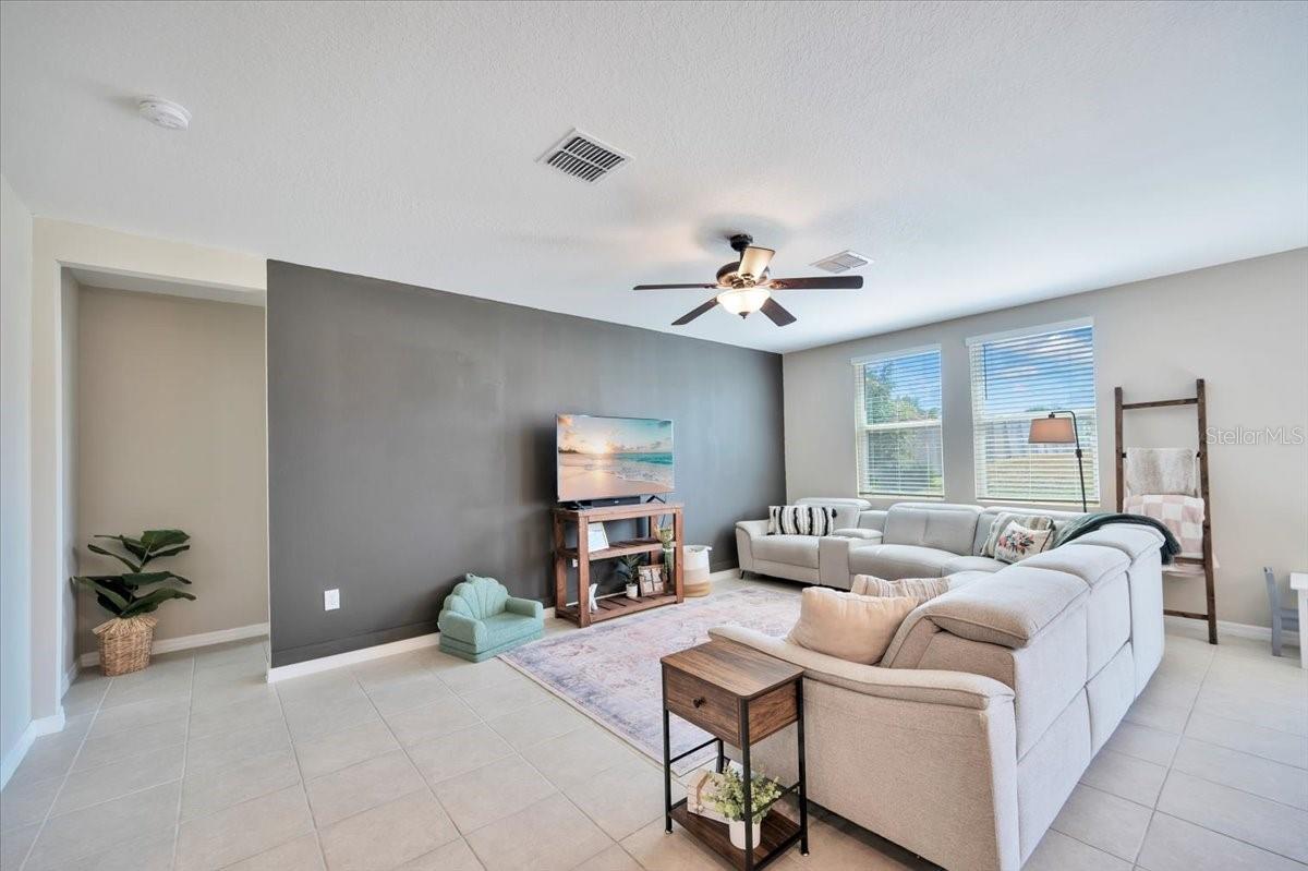 1006 OAK VALLEY DR, AUBURNDALE, FL, 33823