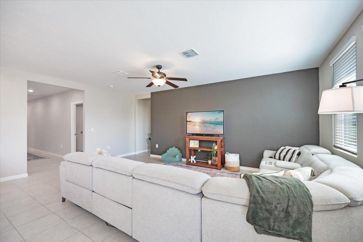 1006 OAK VALLEY DR, AUBURNDALE, FL, 33823