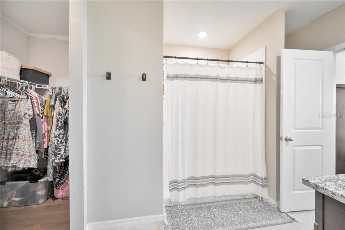 1006 OAK VALLEY DR, AUBURNDALE, FL, 33823