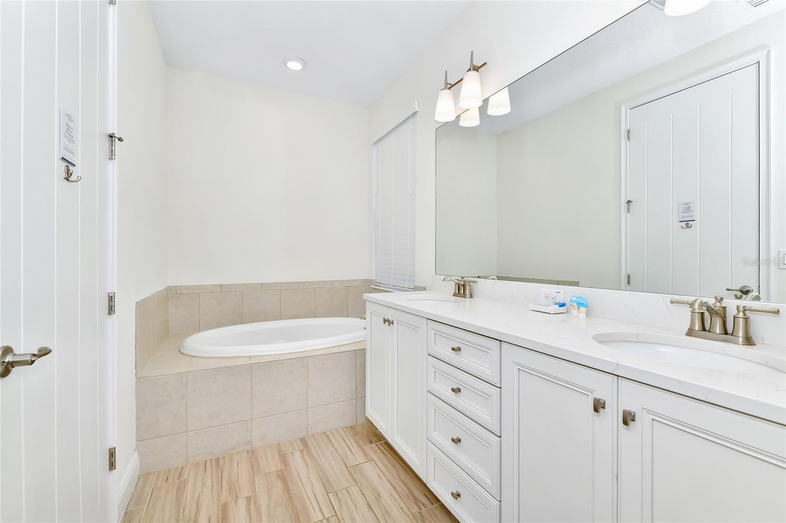 8024 FLIP FLOP WAY, KISSIMMEE, FL, 34747