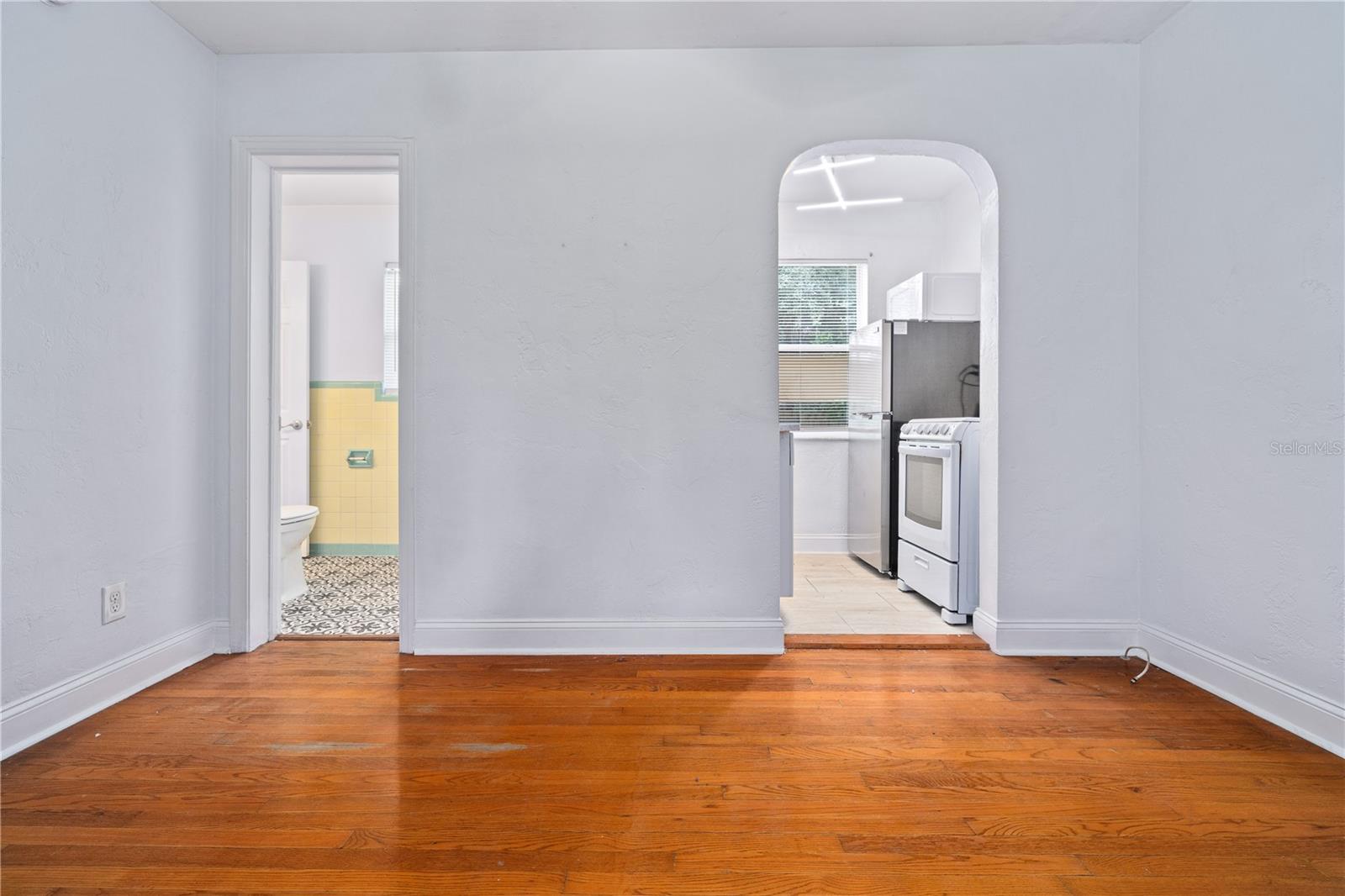 917 30TH AVE N, ST PETERSBURG, FL, 33704