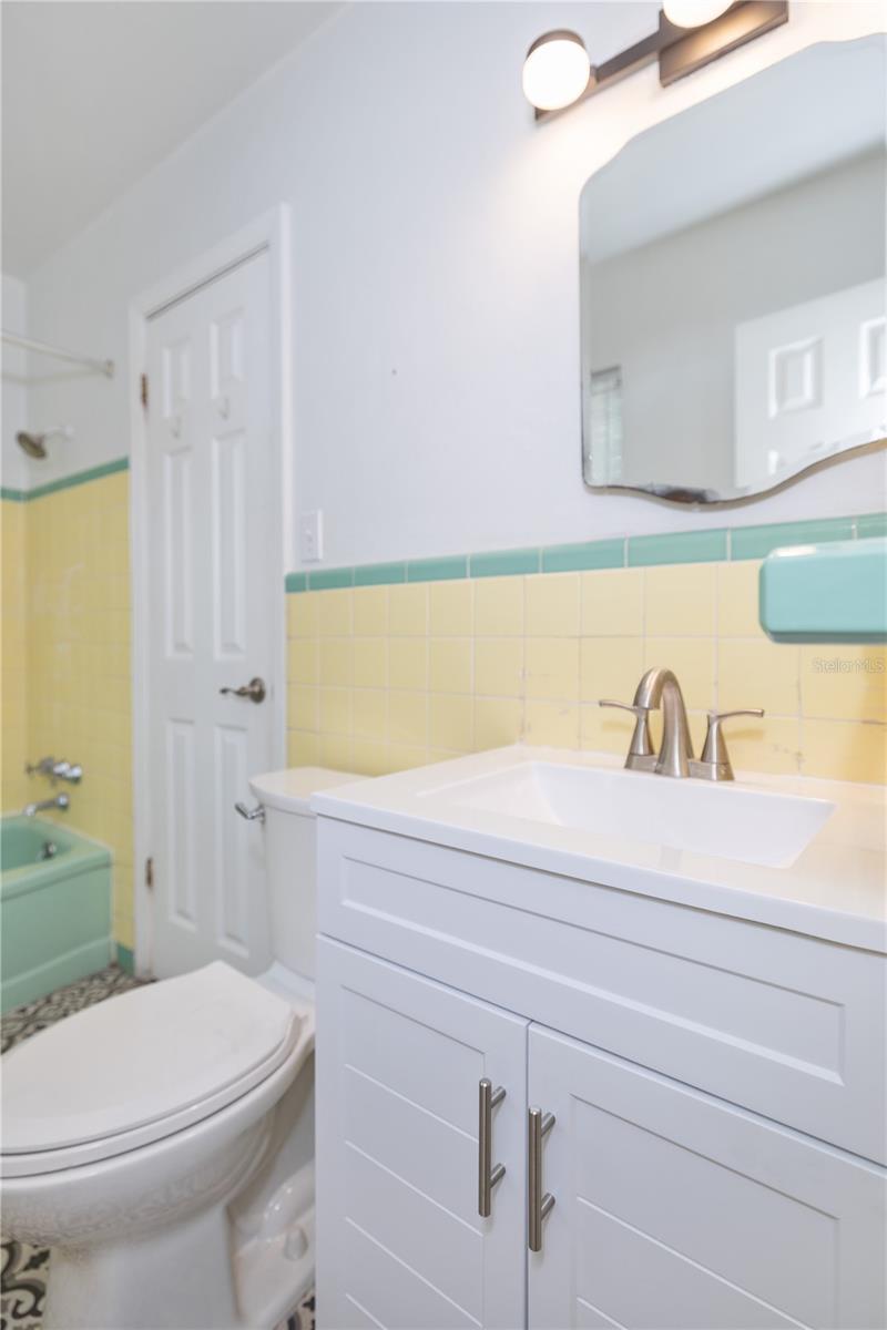917 30TH AVE N, ST PETERSBURG, FL, 33704