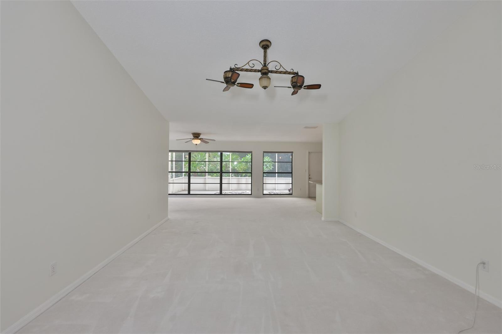 1819 NEW BEDFORD DR, SUN CITY CENTER, FL, 33573