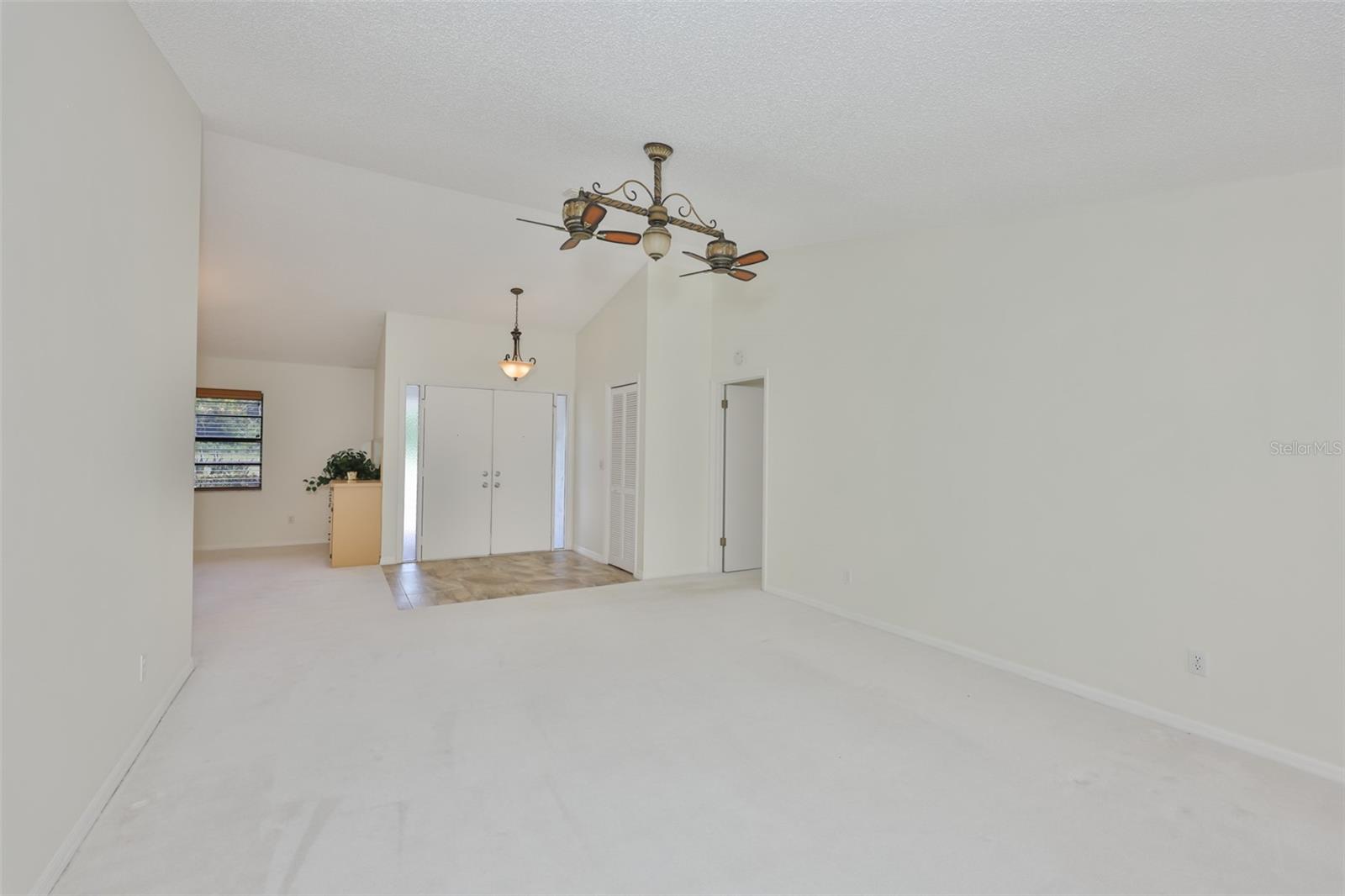1819 NEW BEDFORD DR, SUN CITY CENTER, FL, 33573