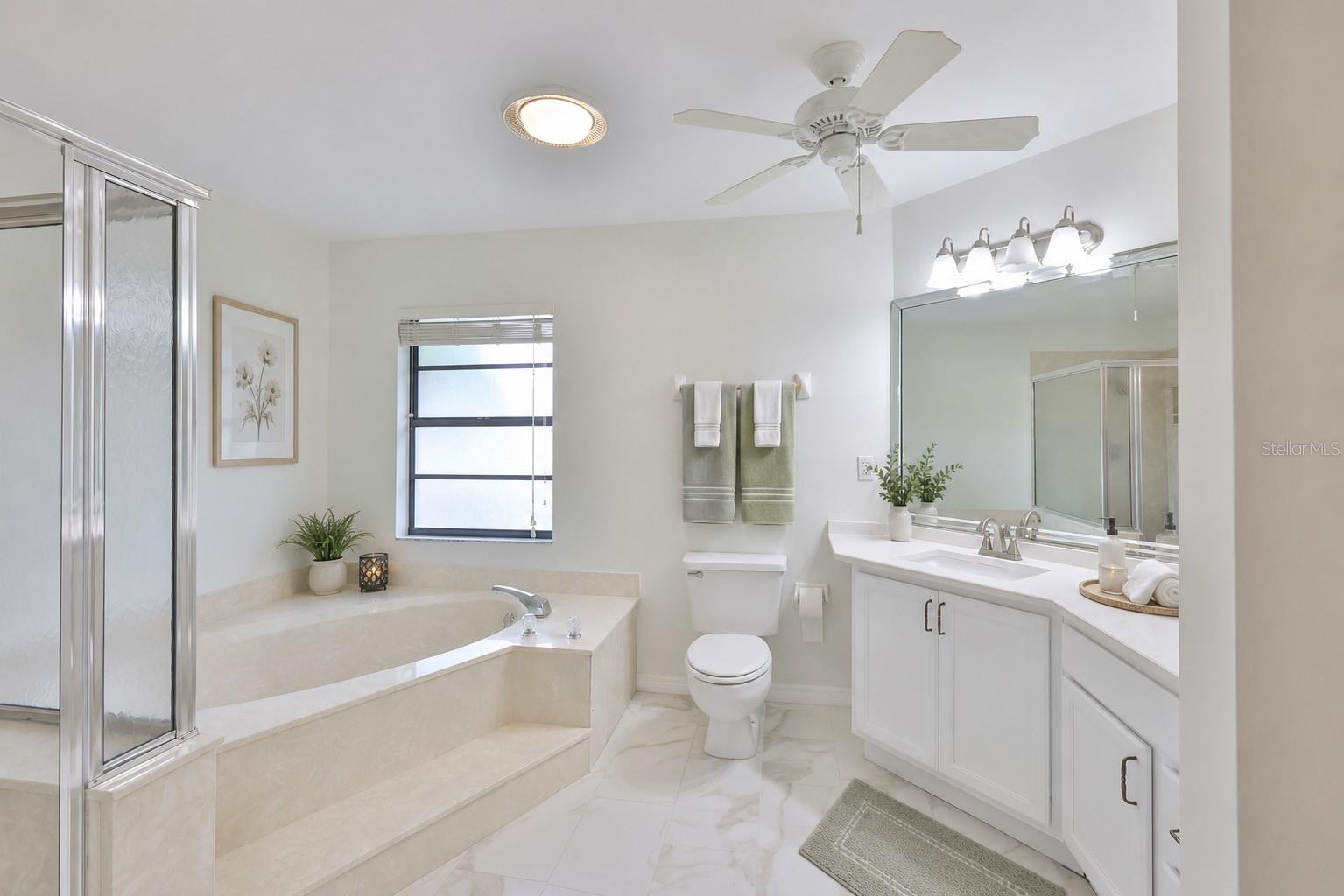 1819 NEW BEDFORD DR, SUN CITY CENTER, FL, 33573