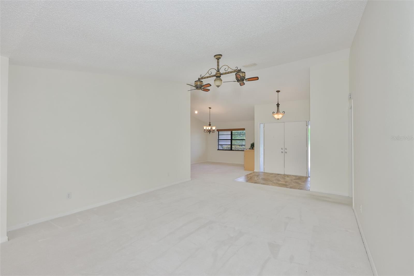 1819 NEW BEDFORD DR, SUN CITY CENTER, FL, 33573