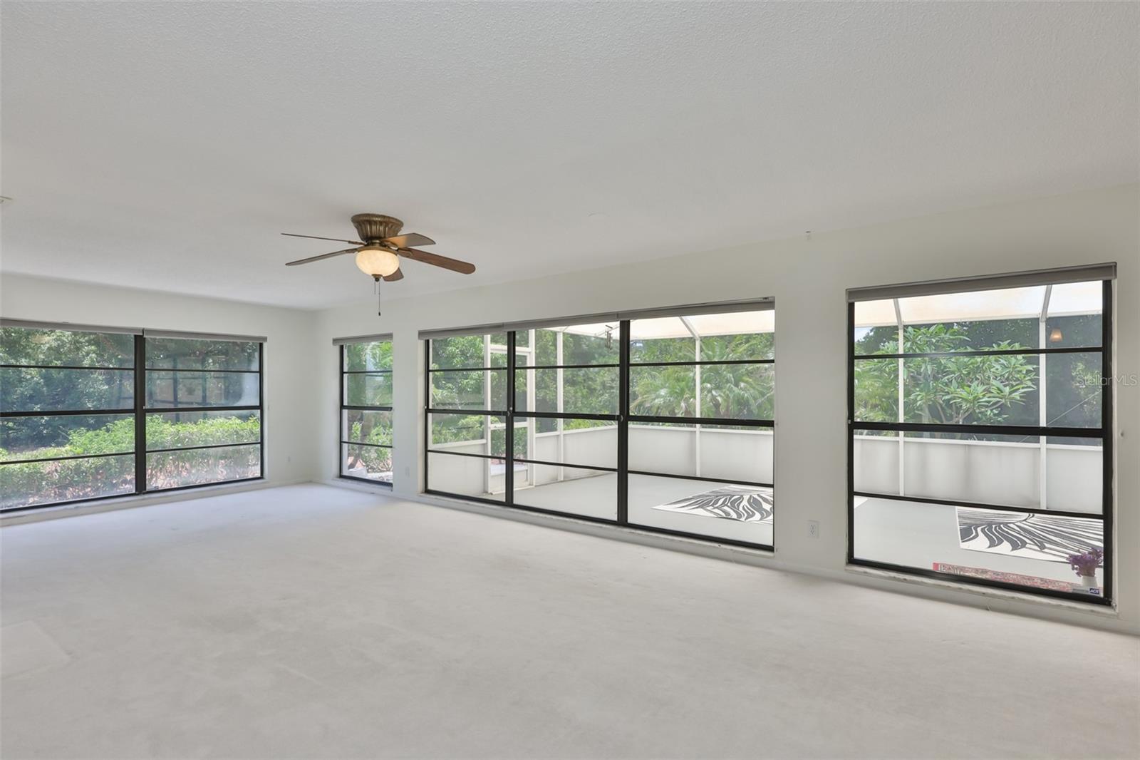 1819 NEW BEDFORD DR, SUN CITY CENTER, FL, 33573
