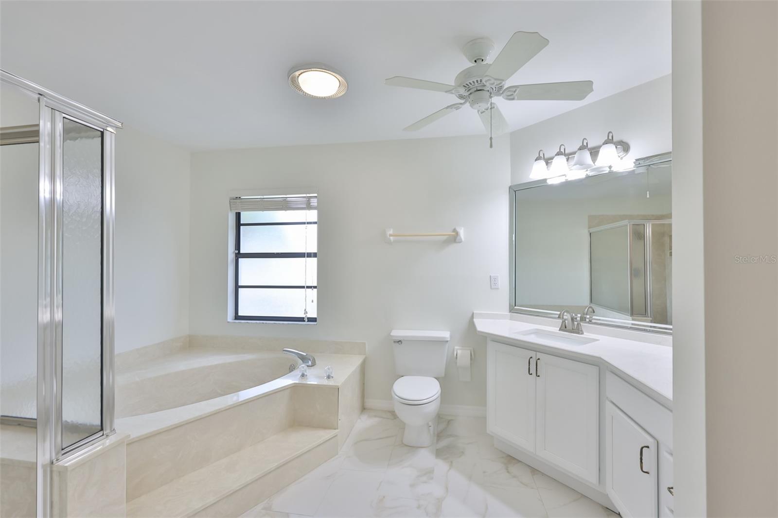 1819 NEW BEDFORD DR, SUN CITY CENTER, FL, 33573