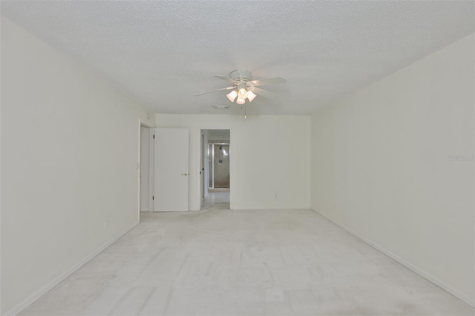 1819 NEW BEDFORD DR, SUN CITY CENTER, FL, 33573