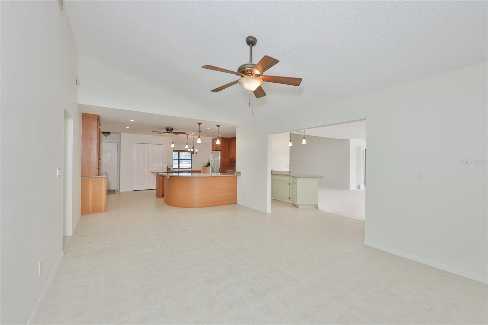 1819 NEW BEDFORD DR, SUN CITY CENTER, FL, 33573