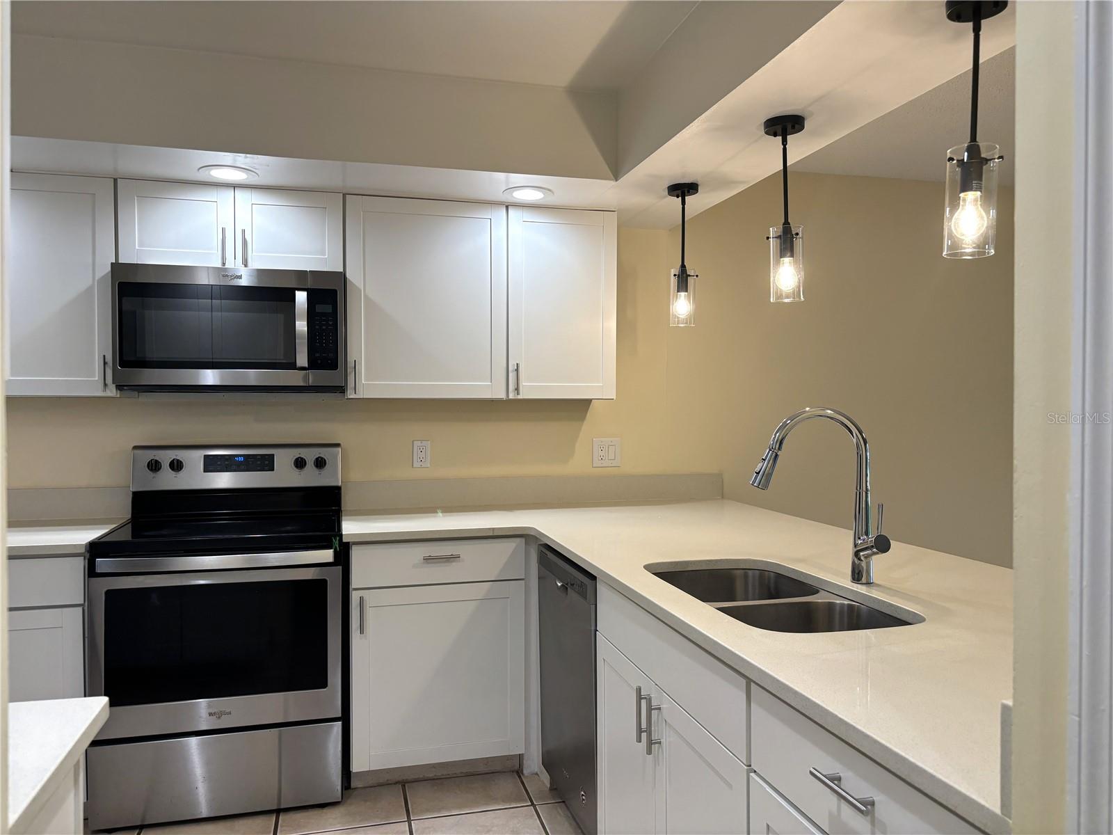 8048 SANDPOINT BLVD, ORLANDO, FL, 32819