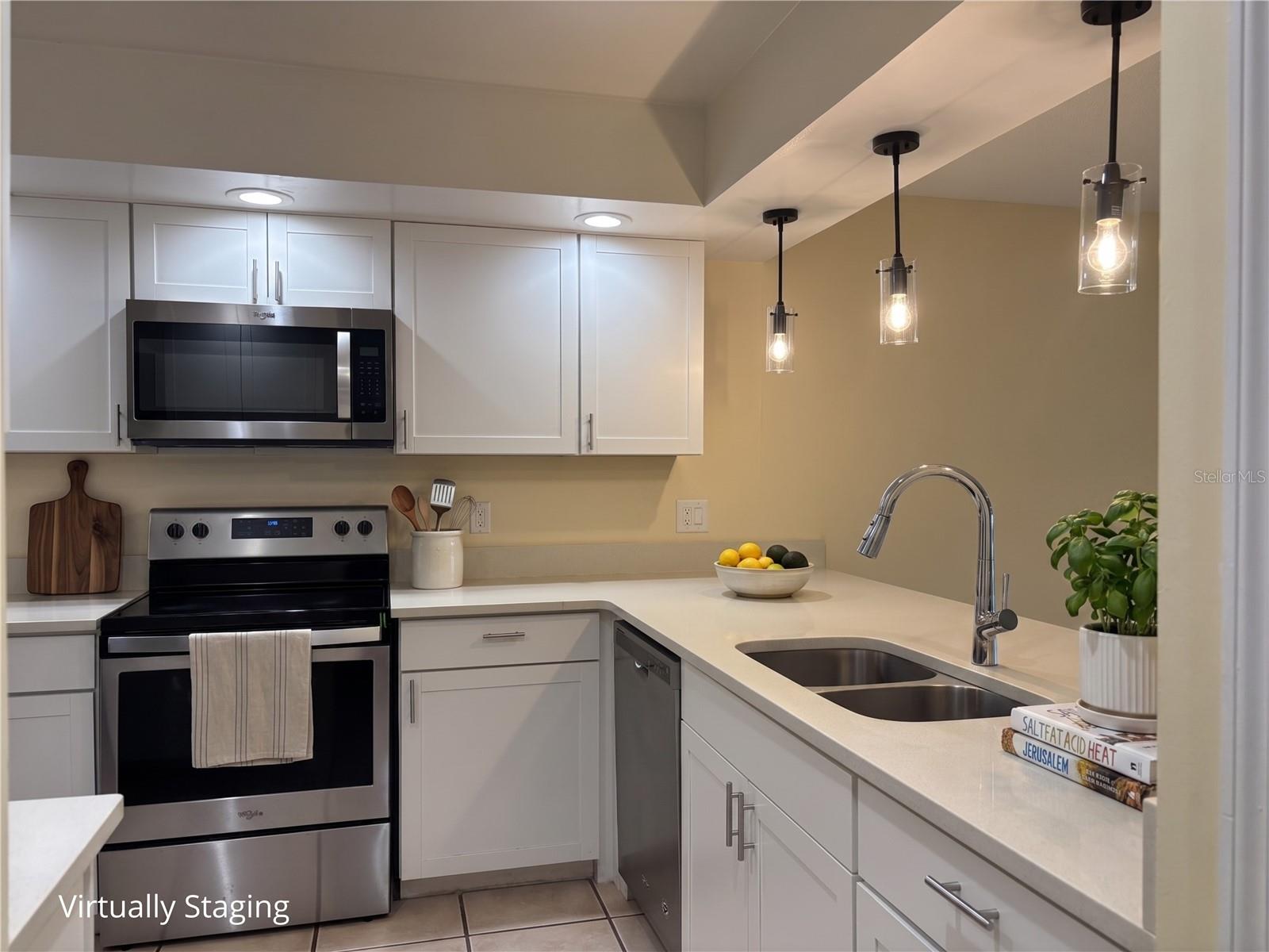 8048 SANDPOINT BLVD, ORLANDO, FL, 32819