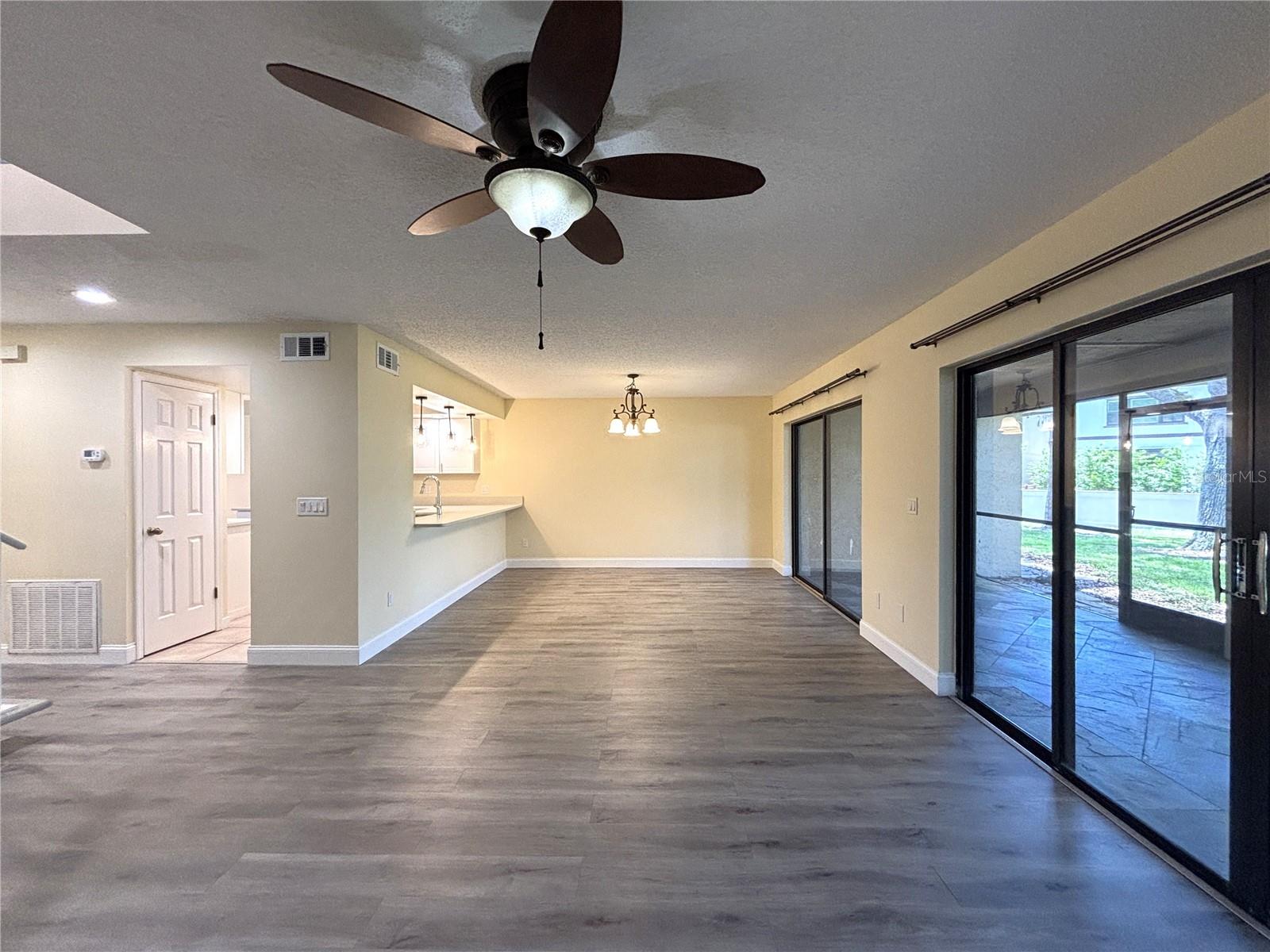 8048 SANDPOINT BLVD, ORLANDO, FL, 32819