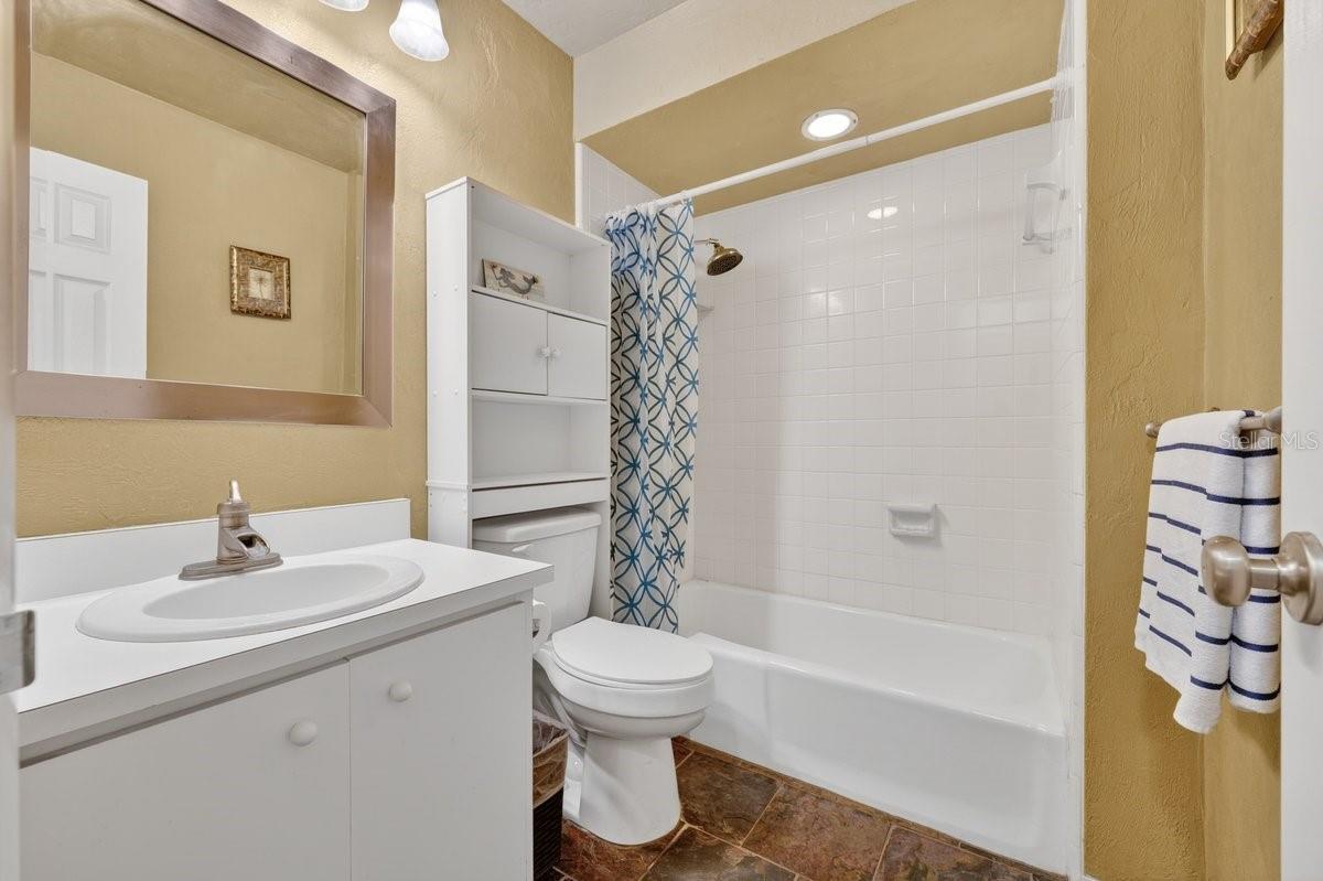 302 GATEWOOD CT, ORMOND BEACH, FL, 32174