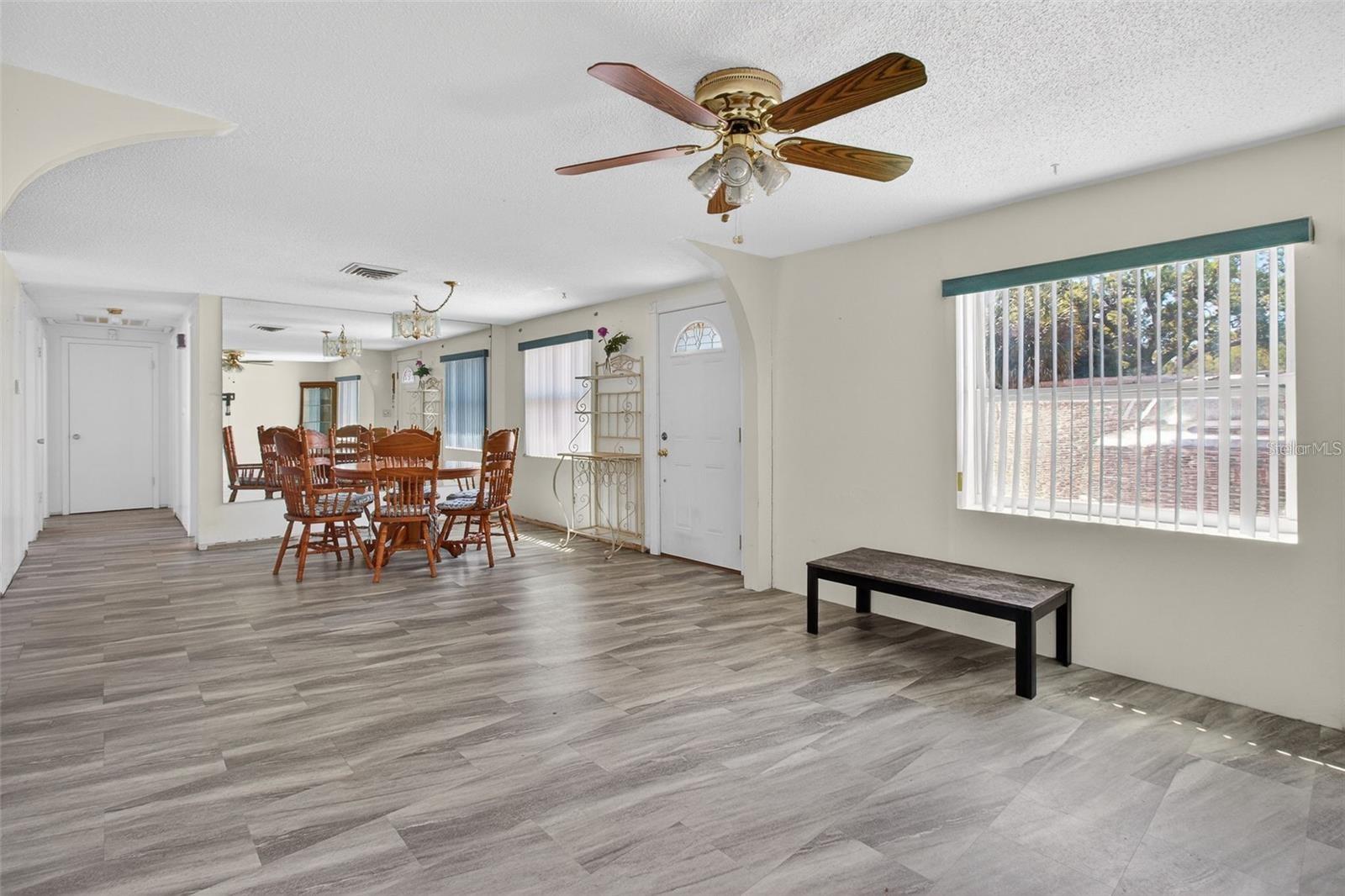 5865 92ND AVE N, PINELLAS PARK, FL, 33782