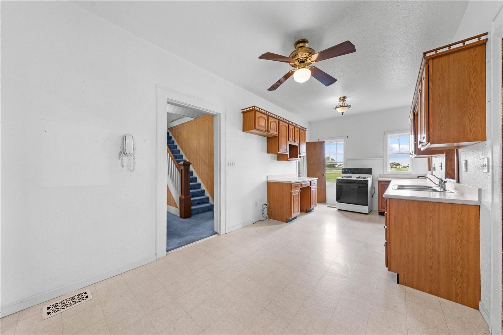 1911 VERONA ST, KISSIMMEE, FL, 34741