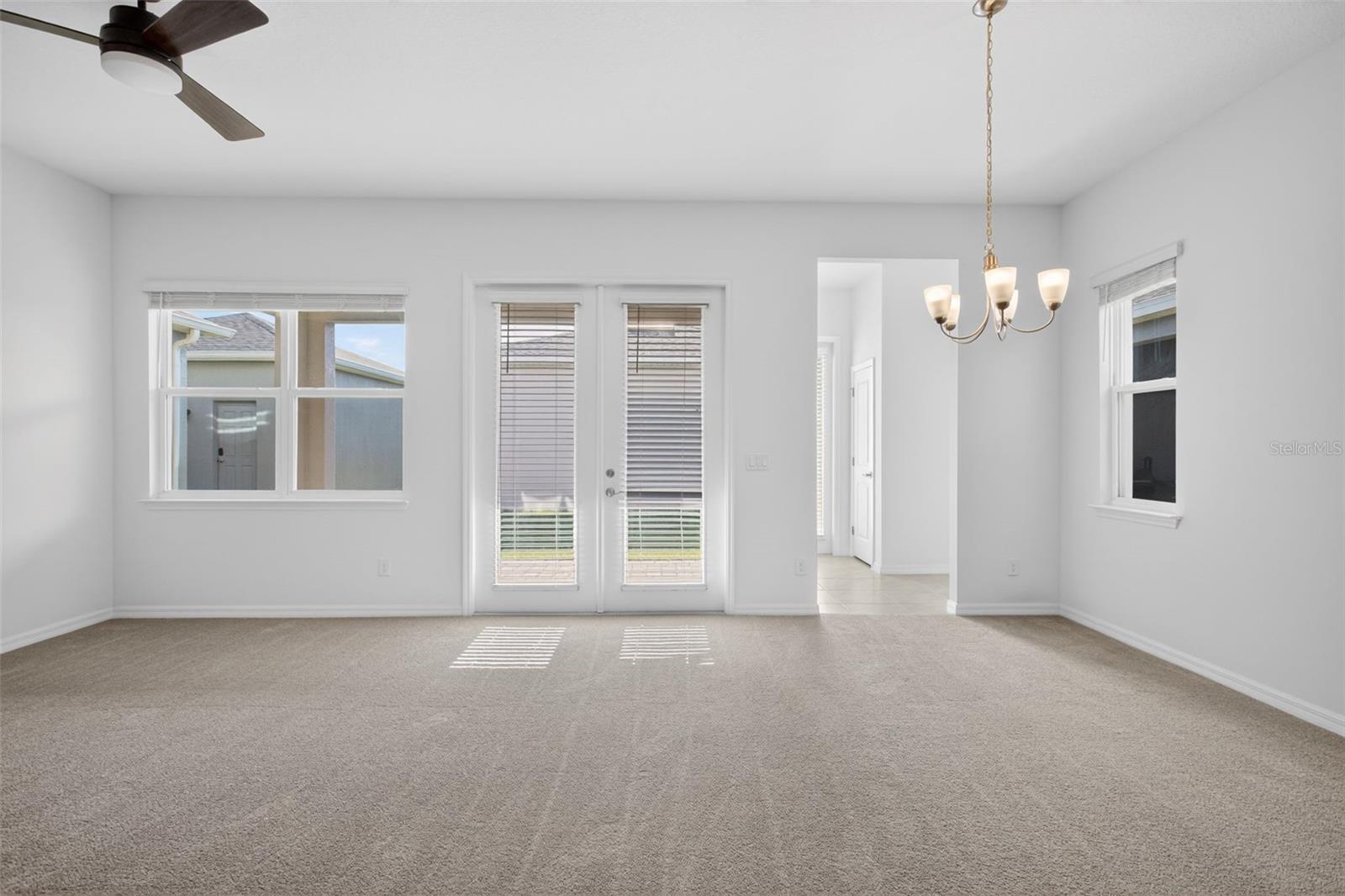 810 MIDDLETON ST, DEBARY, FL, 32713