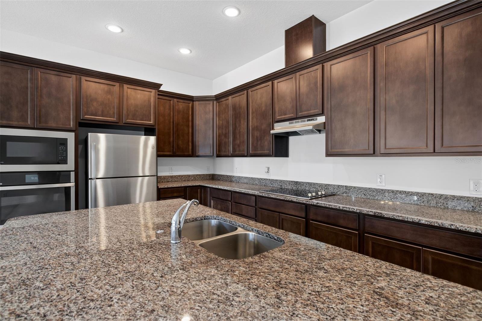 810 MIDDLETON ST, DEBARY, FL, 32713