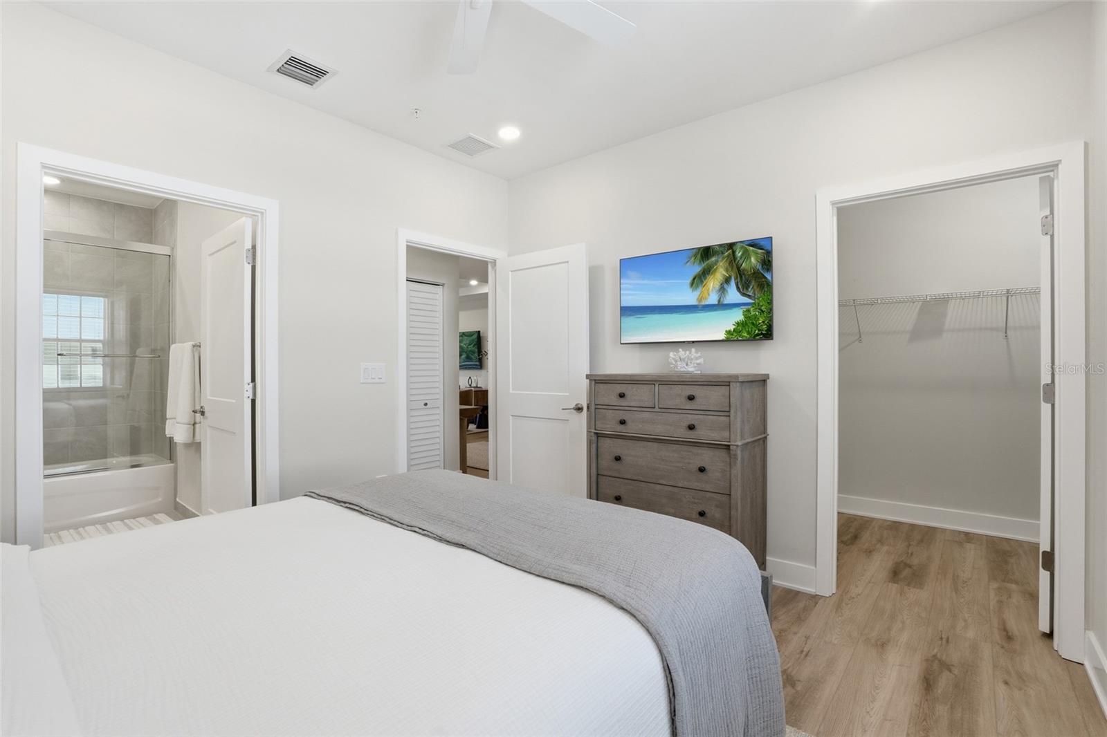 26380 COCO CAY CIR #202, BONITA SPRINGS, FL, 34135