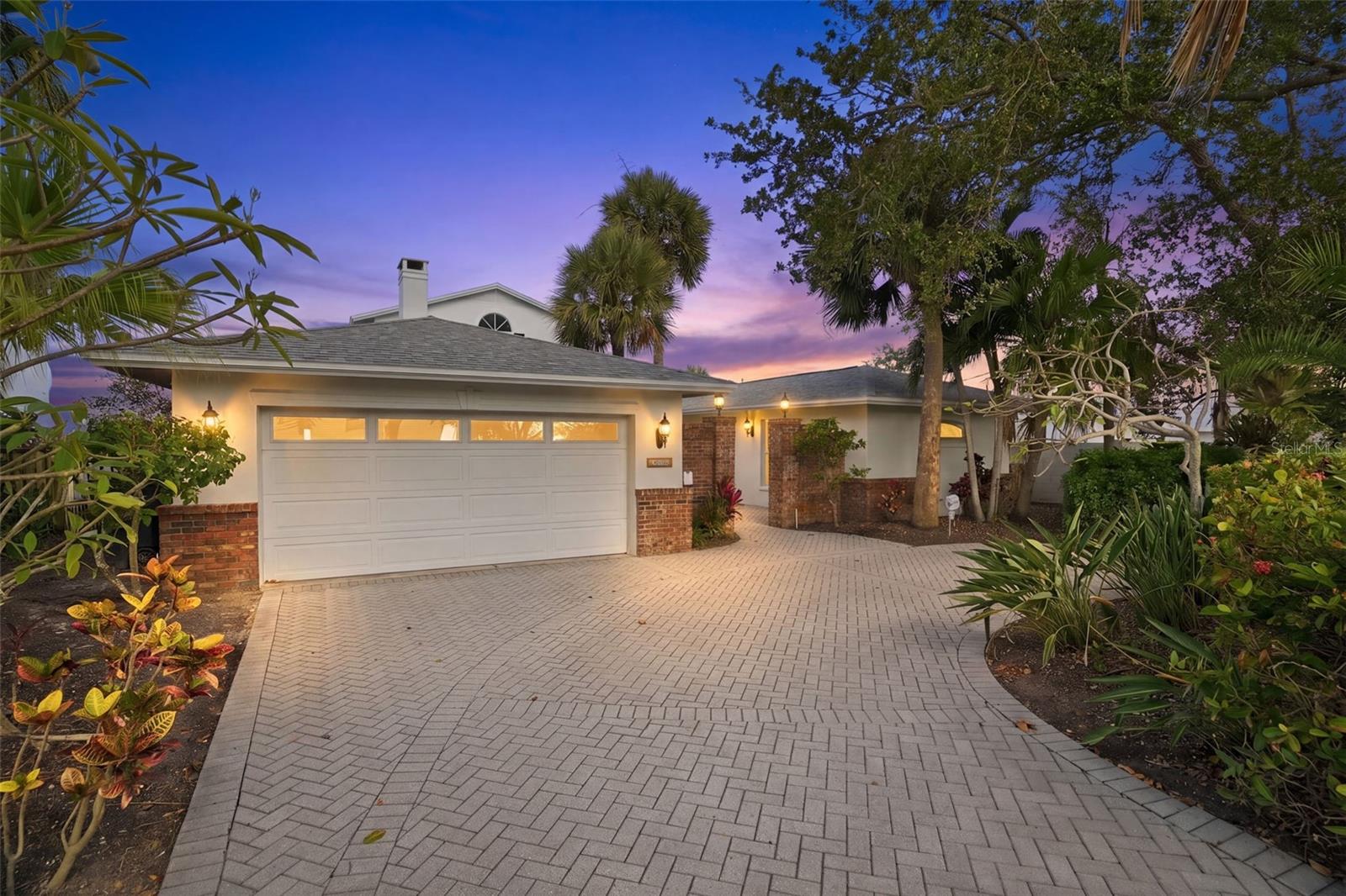 1832 VENETIAN POINT DR, CLEARWATER, FL, 33755