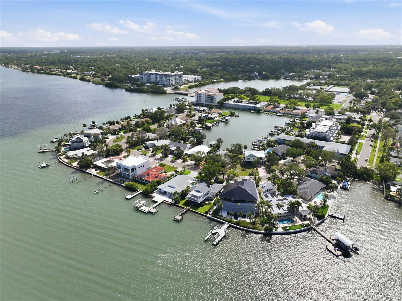 1832 VENETIAN POINT DR, CLEARWATER, FL, 33755