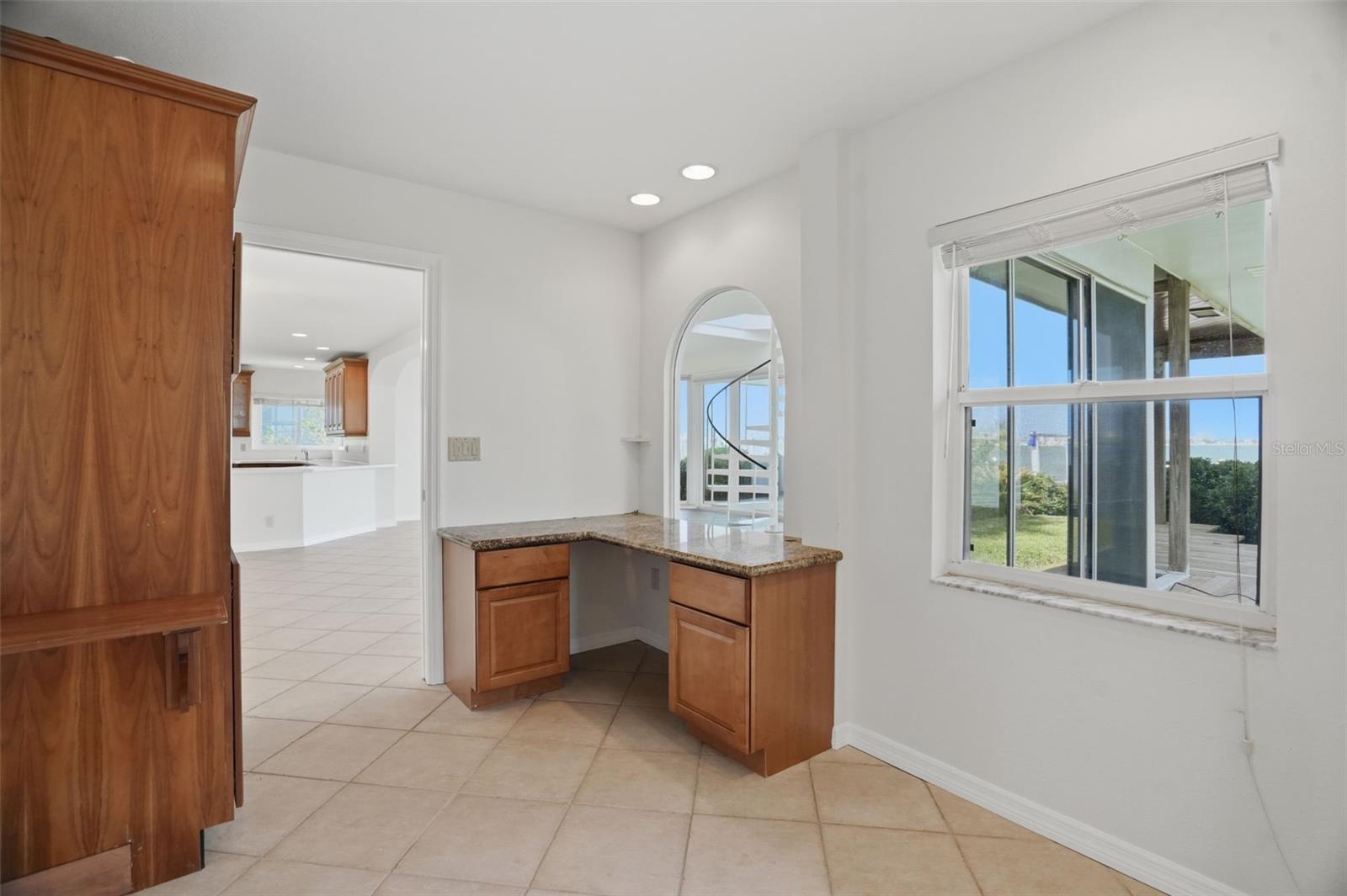 1832 VENETIAN POINT DR, CLEARWATER, FL, 33755