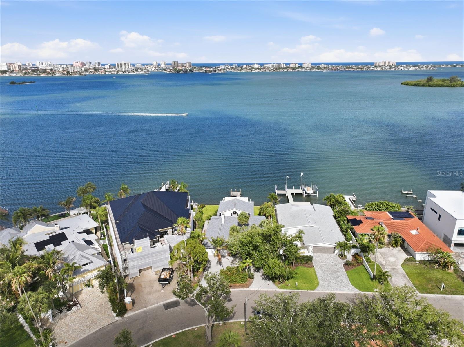 1832 VENETIAN POINT DR, CLEARWATER, FL, 33755