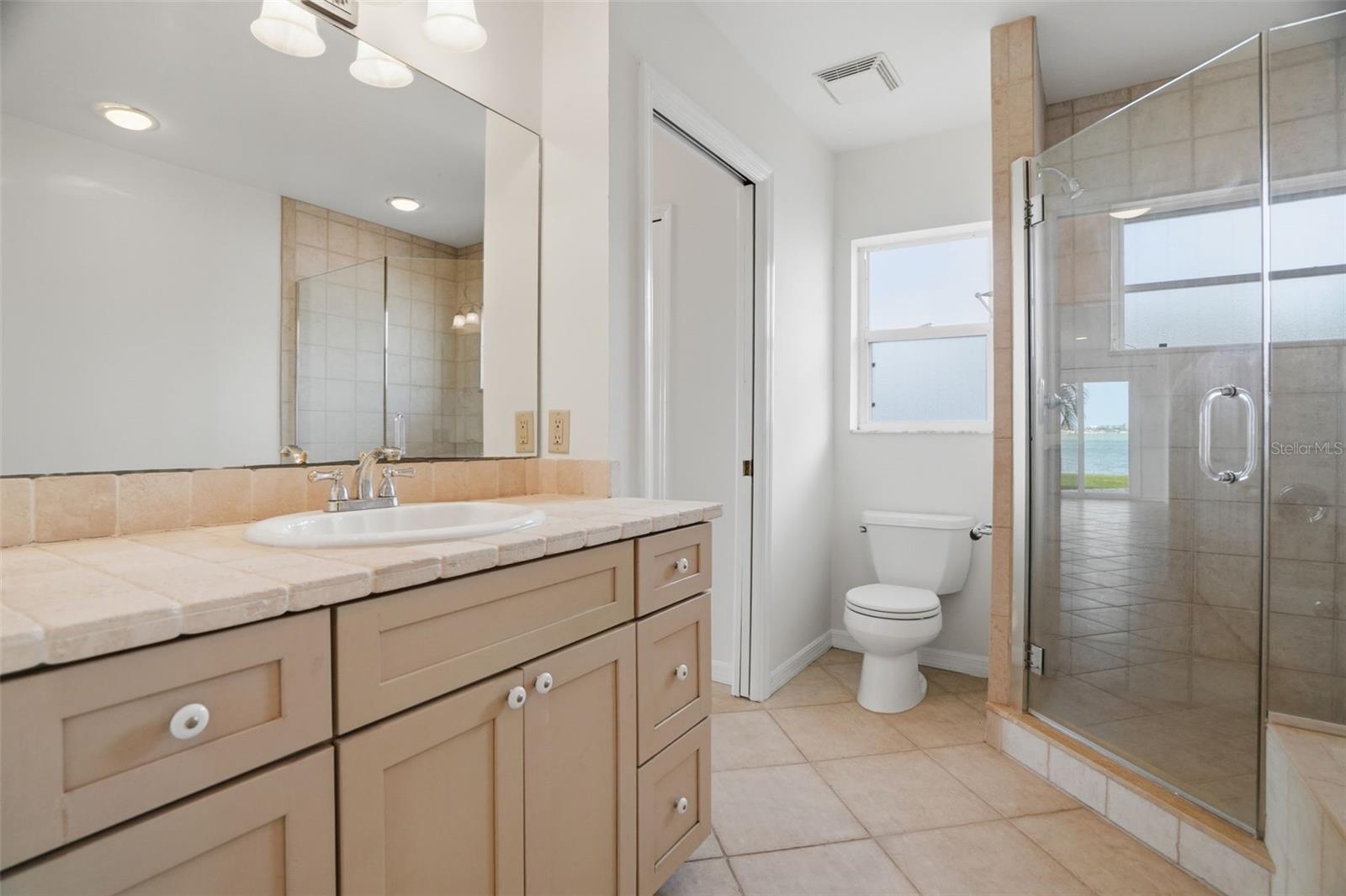 1832 VENETIAN POINT DR, CLEARWATER, FL, 33755