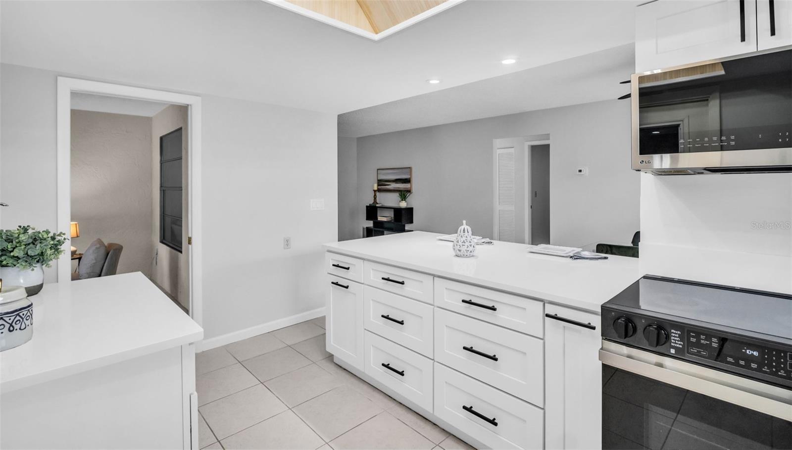 3472 MACLAREN DR, PALM HARBOR, FL, 34684