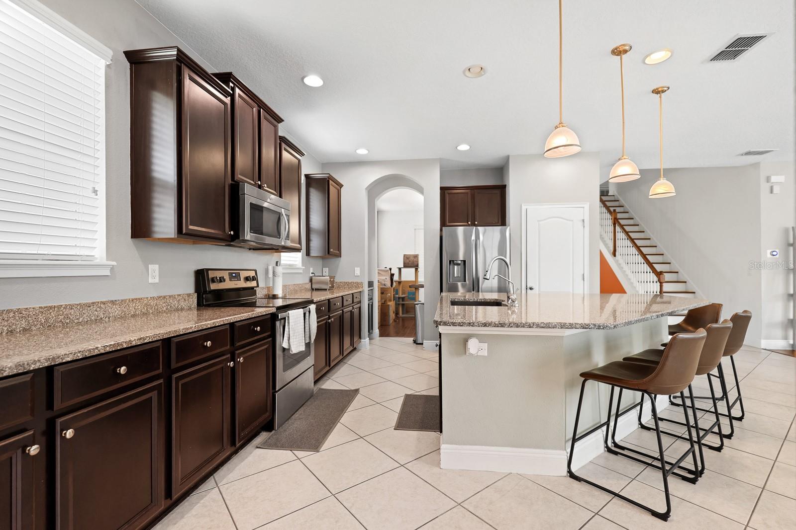 5302 FISHHAWK RIDGE DR, LITHIA, FL, 33547