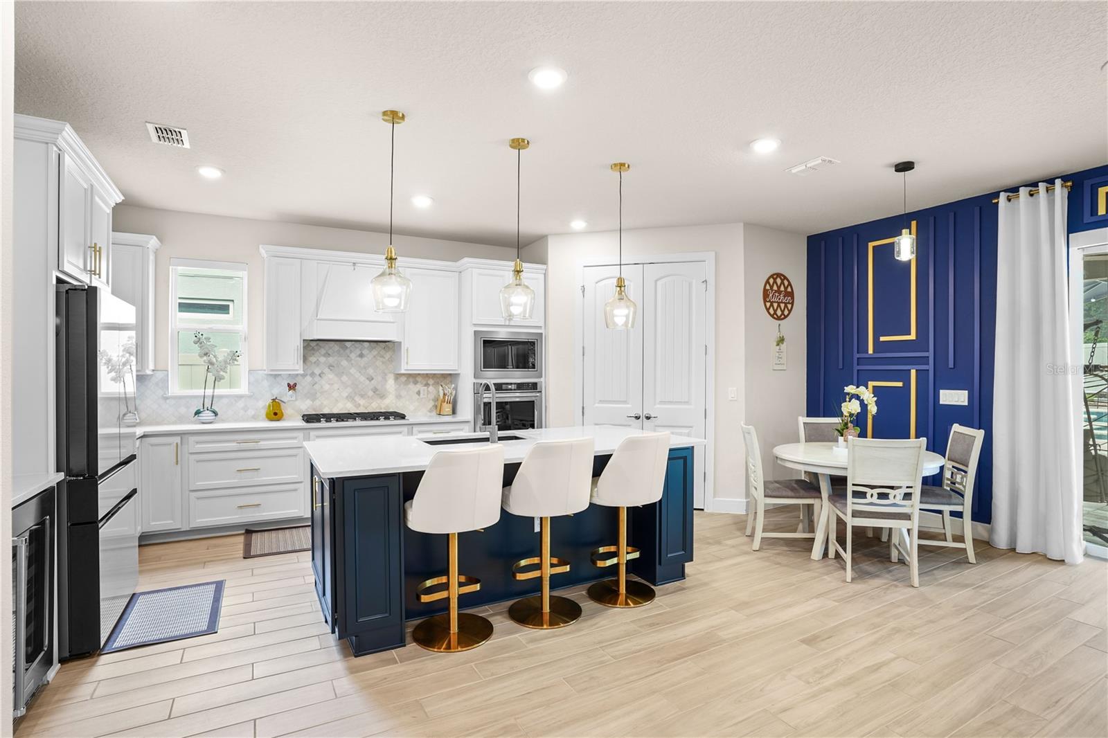 4212 WINDING PINES DR, APOPKA, FL, 32712