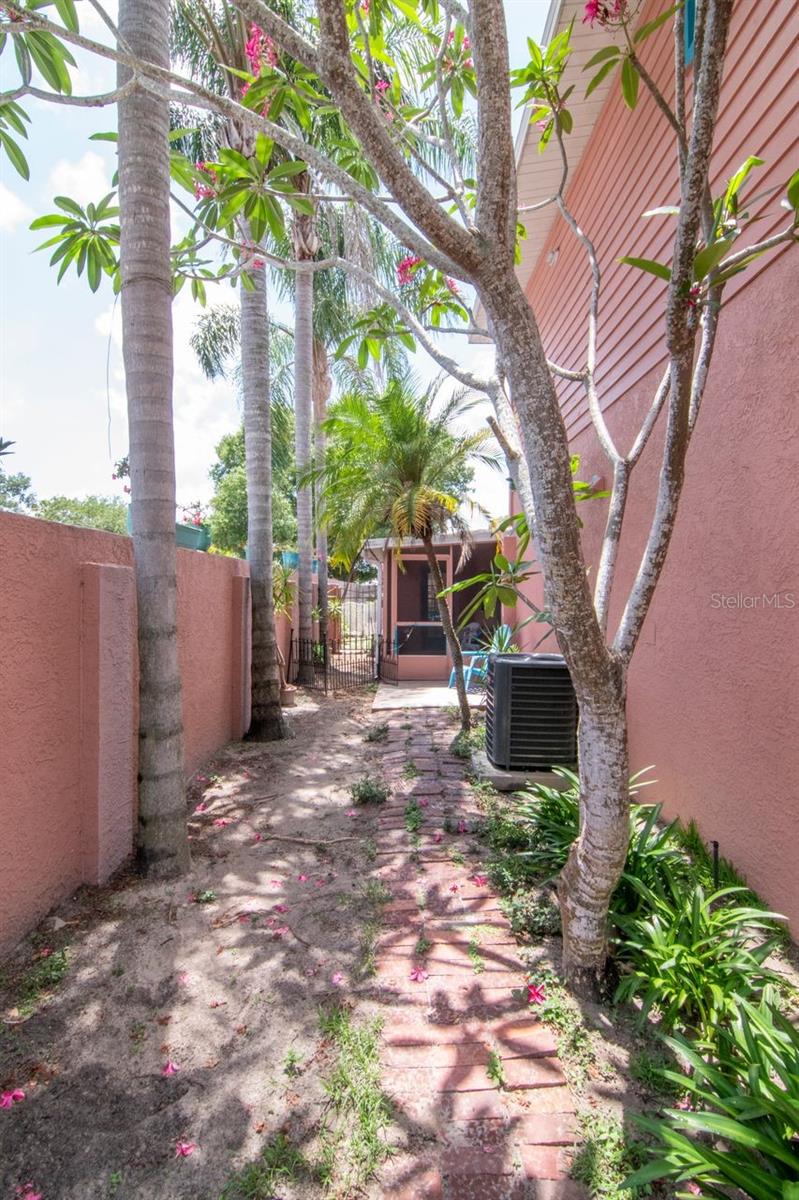 10532 67TH AVE, SEMINOLE, FL, 33772