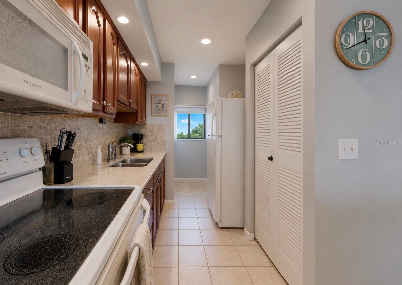 810 BAHIA DEL SOL DR #16, RUSKIN, FL, 33570