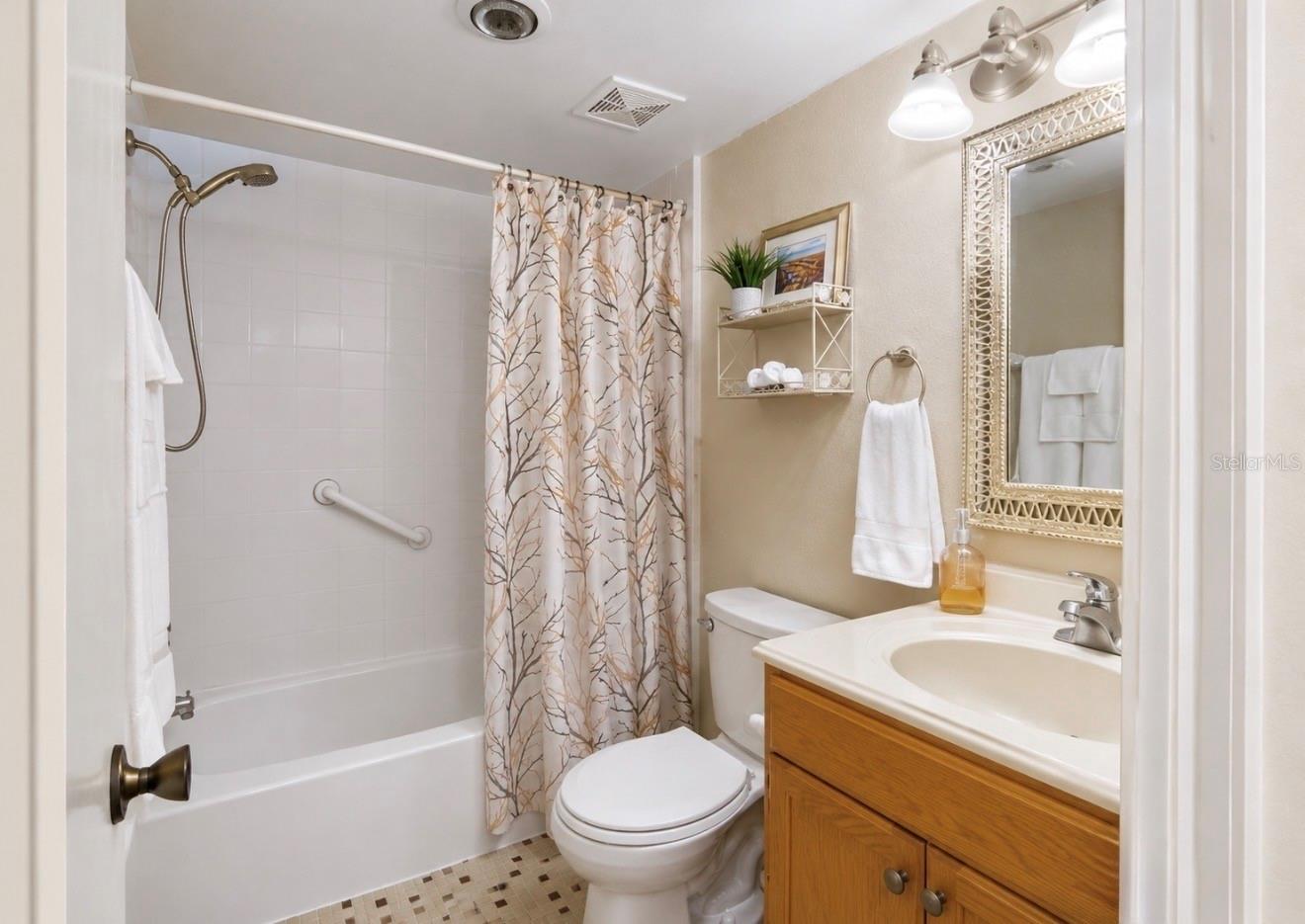 810 BAHIA DEL SOL DR #16, RUSKIN, FL, 33570