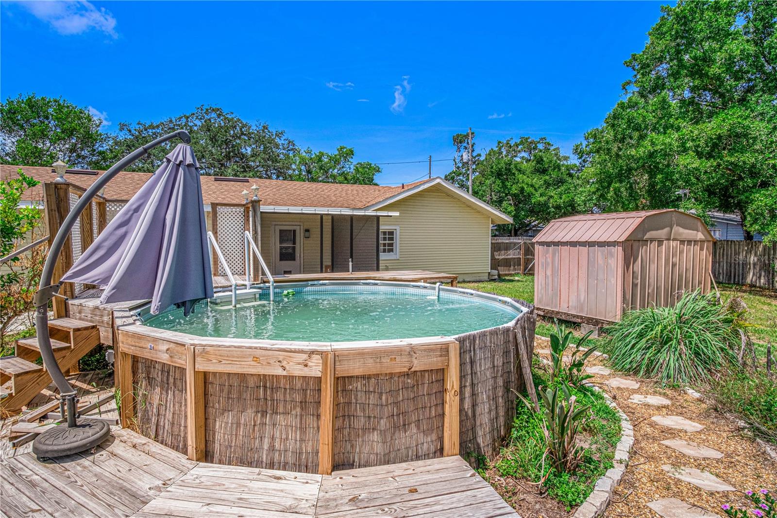 3545 PERKINS AVE, MOUNT DORA, FL, 32757