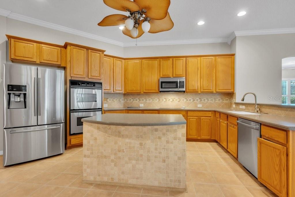 6122 KESTRELPARK DR, LITHIA, FL, 33547