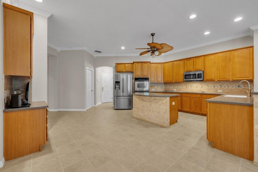6122 KESTRELPARK DR, LITHIA, FL, 33547
