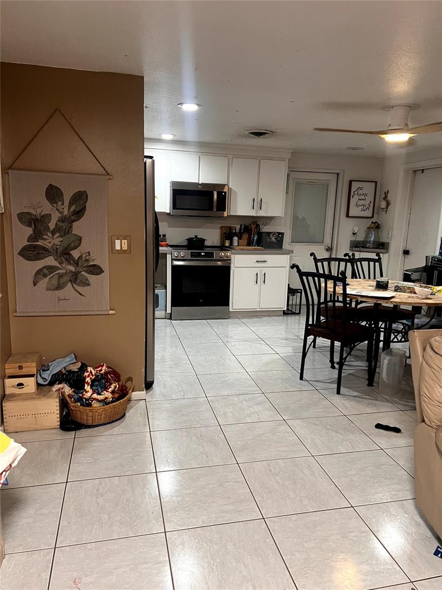 210 WALNUT AVE NW, PORT CHARLOTTE, FL, 33952