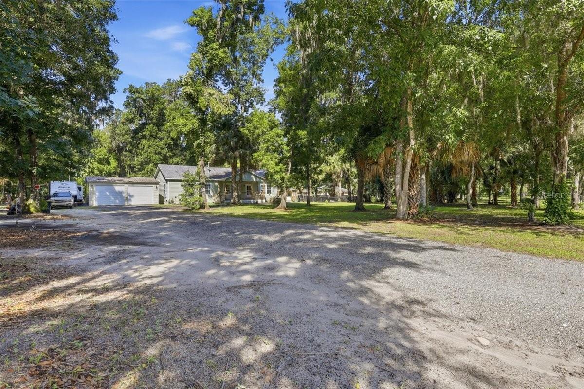 105 TROUPE RD, SAN MATEO, FL, 32187