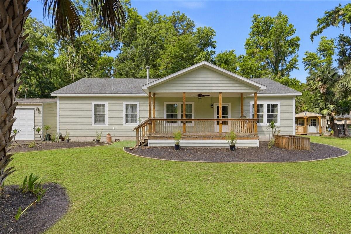 105 TROUPE RD, SAN MATEO, FL, 32187