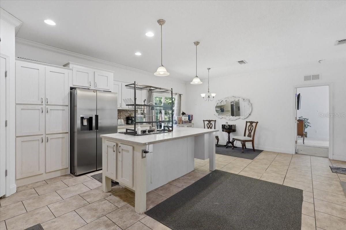 105 TROUPE RD, SAN MATEO, FL, 32187