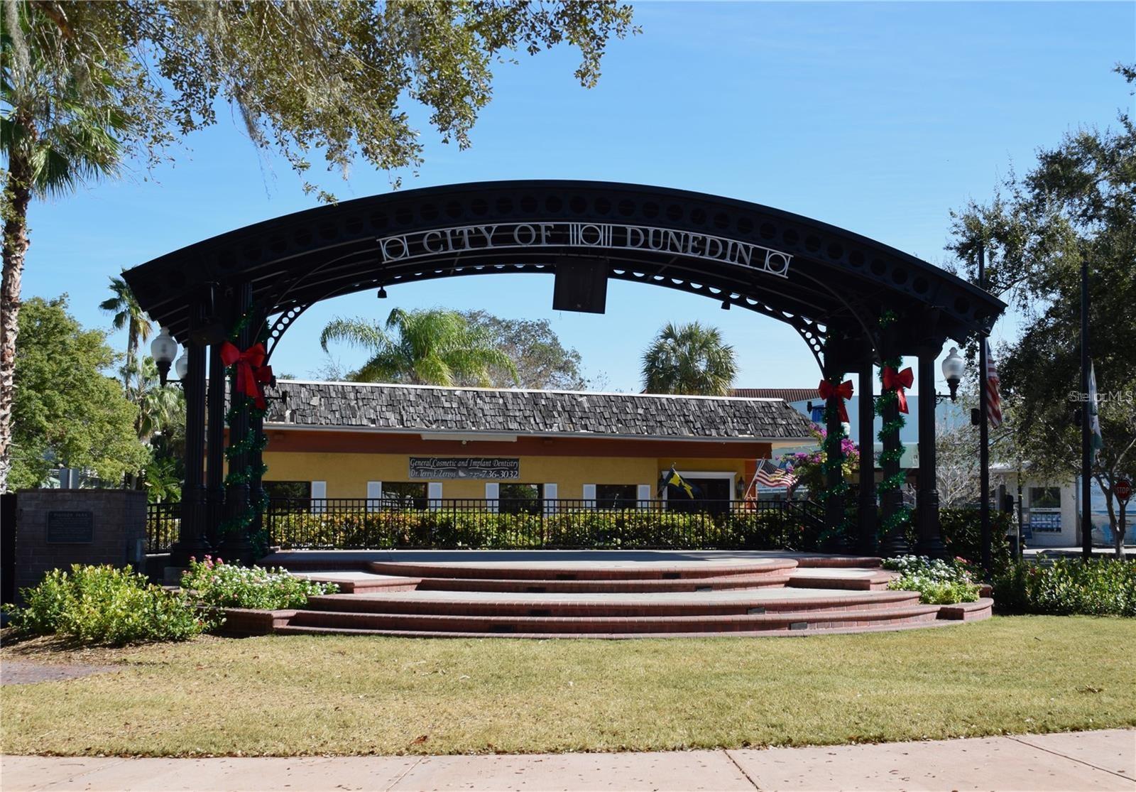 1455 FAIRWAY DR, DUNEDIN, FL, 34698