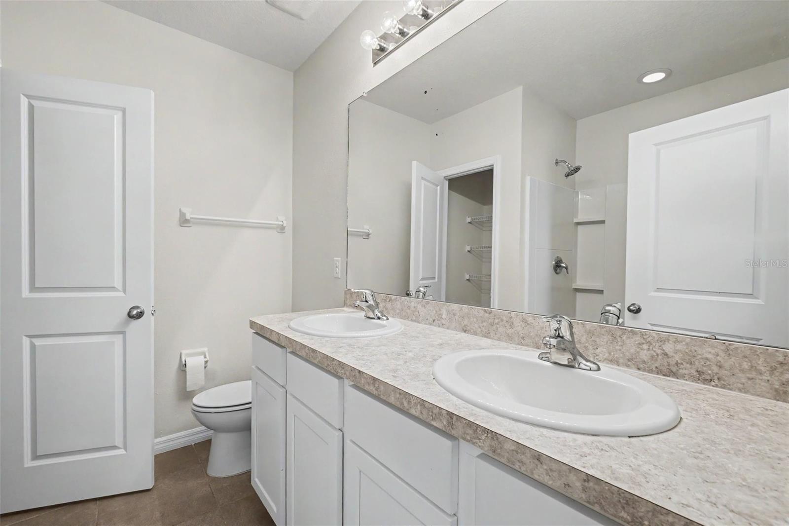 9974 HOUND CHASE DR, GIBSONTON, FL, 33534