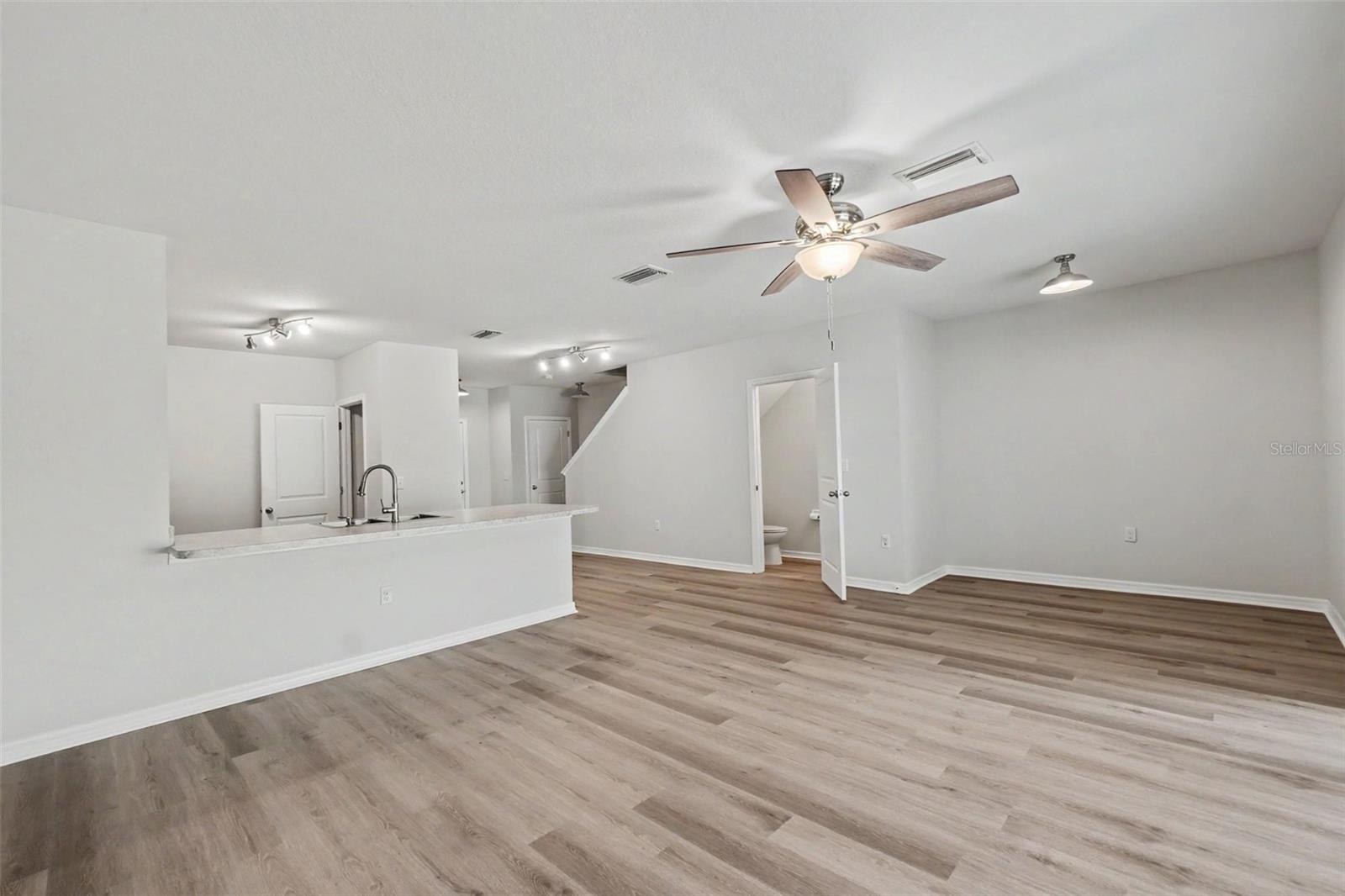 9974 HOUND CHASE DR, GIBSONTON, FL, 33534