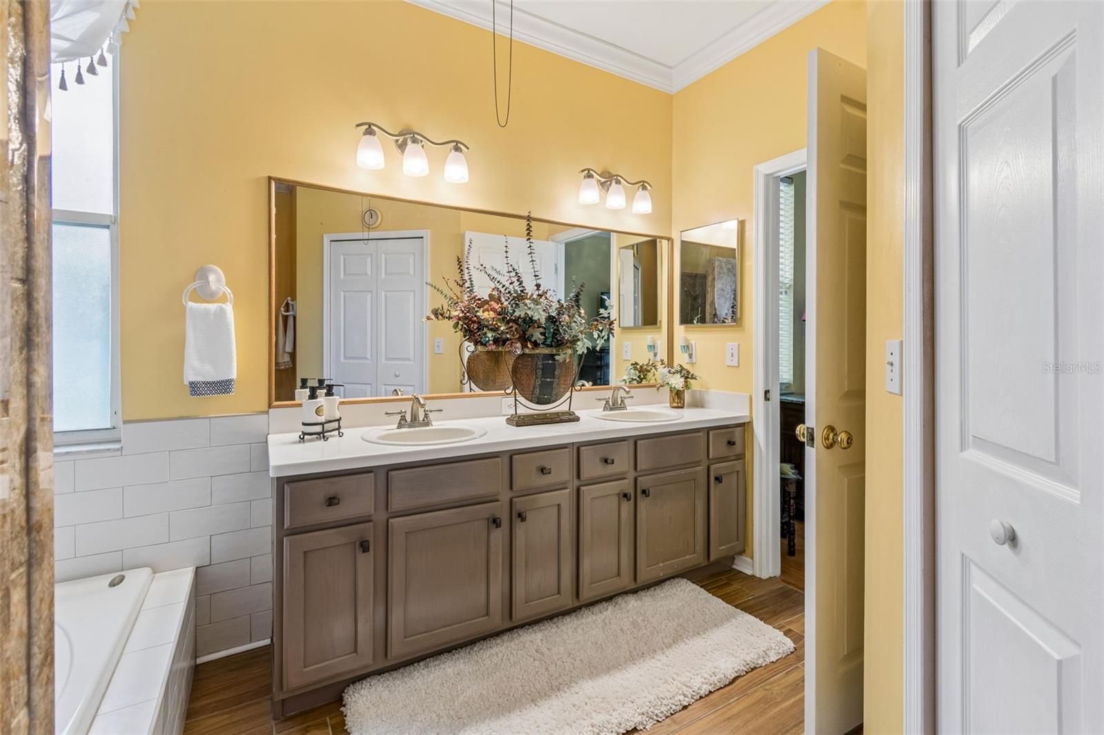 10409 GOLDENBROOK WAY, TAMPA, FL, 33647